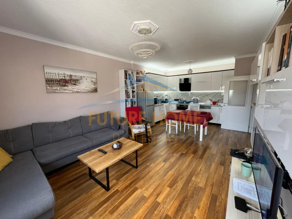 Tirane, jepet me qera apartament 1+1 Kati 6, 67 m² 700 € (rruga e elbasanit)
