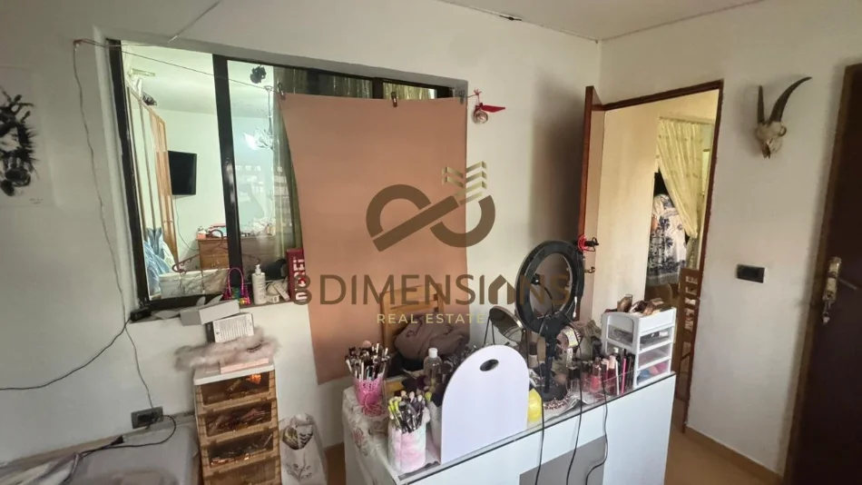 Tirane, shitet apartament 1+1 Kati 1, 47 m² 75.000 € (kinostudio)