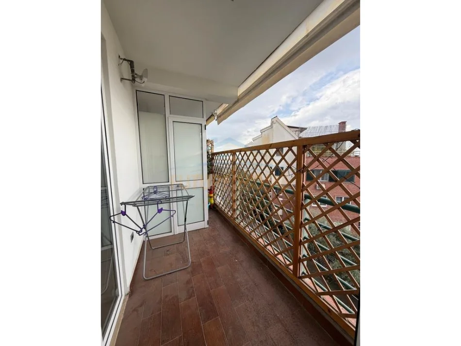 Tirane, shitet apartament duplex Dublex Kati 3, 126 m² 270.000 € (Kodra e Diellit 1)