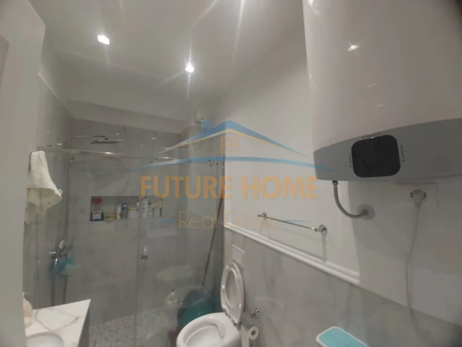 SHITET APARTAMENT 2+1+POST PARKIMI , REZIDENCA GOLDEN PARK PRANE SPITALIT AMERIKAN 3