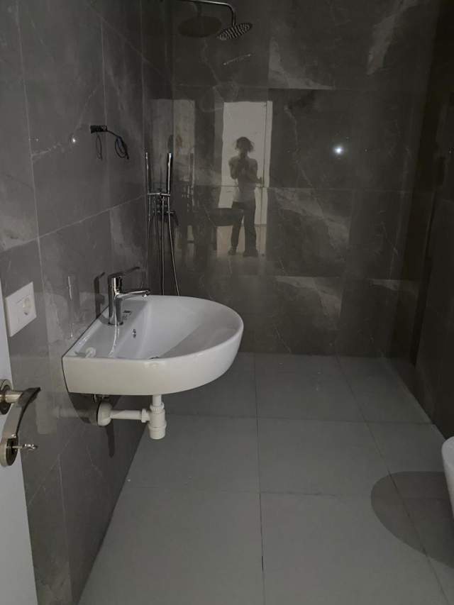 Tirane, jepet me qera apartament 1+1+BLK Kati 2, 65 m² 350 Euro (rruga Kongresi i Manastirit)