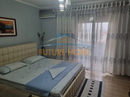 Tirane, jepet me qera apartament 2+1 Kati 7, 102 m² 750 € 