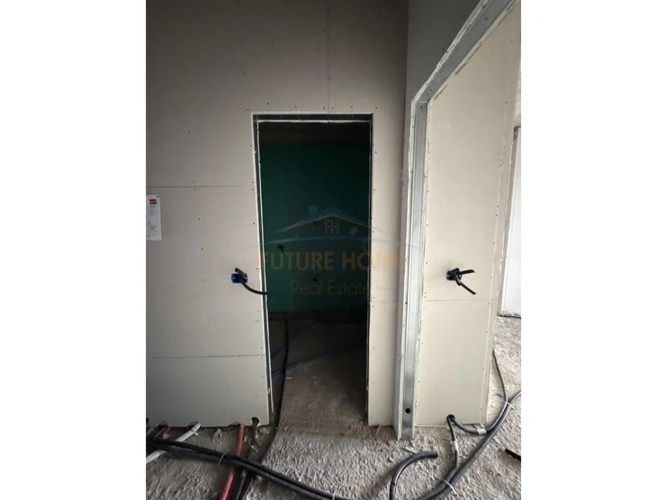 Tirane, shes apartament 2+1+Ballkon Kati 2, 114 m² 204.840 € 