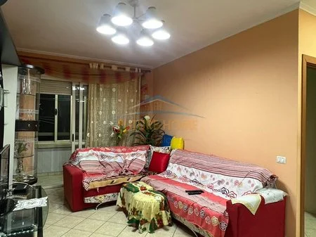 Qera, Apartament 1+1, Rruga Riza Cerova, Tiranë AREA60420