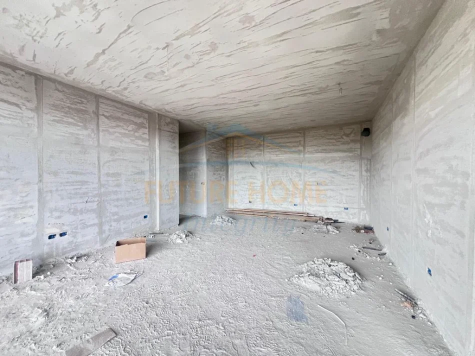 Tirane, shes apartament 2+1+Ballkon Kati 5, 116 m² 197.000 € (Rezidenca Porcelan 3)