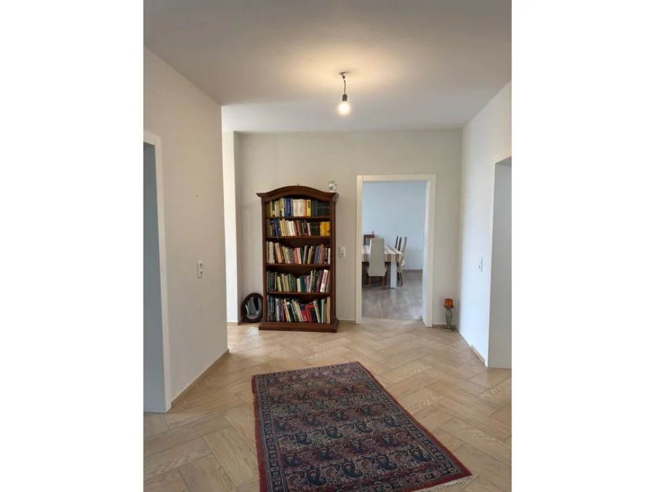 Tirane, shitet Vile 2 Katshe Kati 1, 256 m² 280.000 € (Preze)