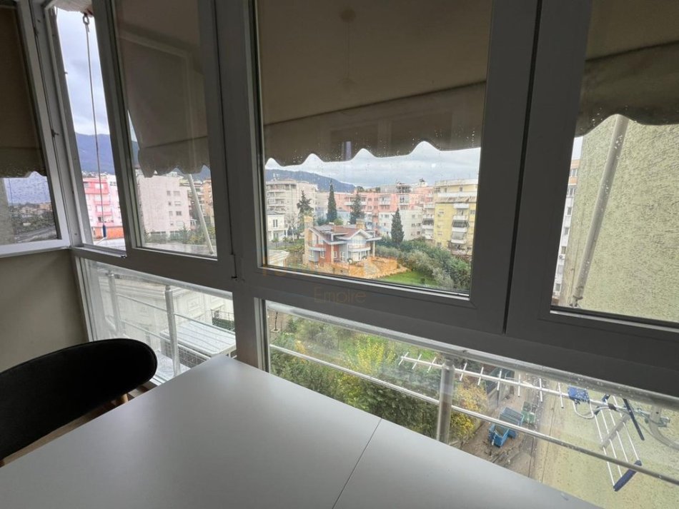 Qera, Apartament 1+1, Fresk, Tiranë. 500 €, Empire60490