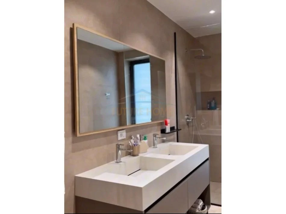 Gjiri Lalezit | Hamallaj, shitet Vile 3+1 Kati 1, 241 m² 1.400.000 € 