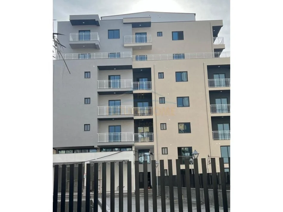 Durres, shitet apartament duplex Kati 1, 113 m² 149.500 € 