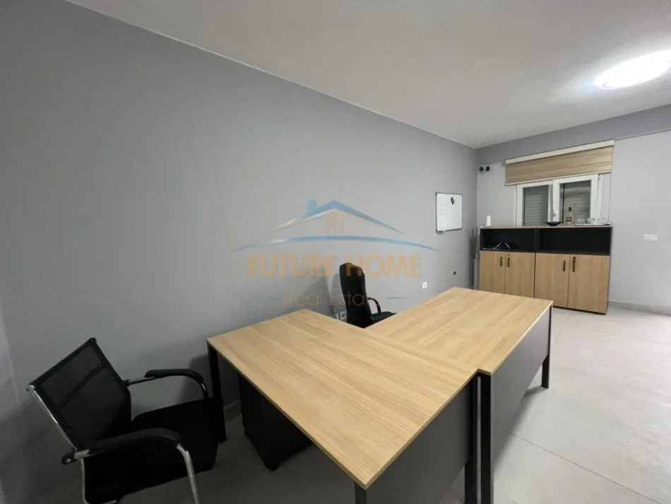Tirane, shitet apartament 3+1 Kati 5, 158 m² 365.000 € (Selite)