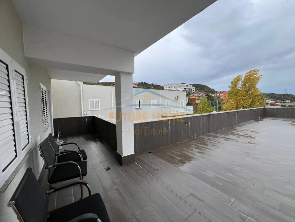 Tirane, shitet apartament+verande | Penthouse 3+1 Kati 5, 137 m² 365.000 € (Selite)