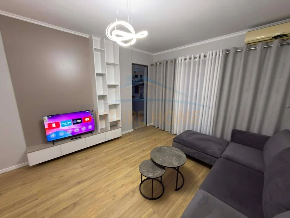 Tirane, shitet apartament 1+1+Ballkon Kati 1, 70 m² 118.000 € (Astir)