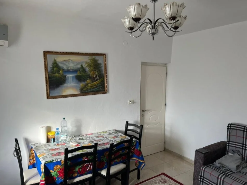 SHITET APARTAMENT 1+1 TEK SHKOLLA E BALETIT