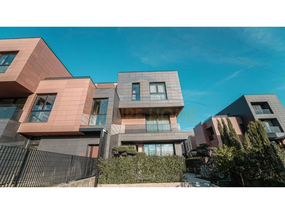 Tirane, jepet me qera Vile 2 Katshe , 359 m² 5.000 € (Luminor Rezidence , TEG)