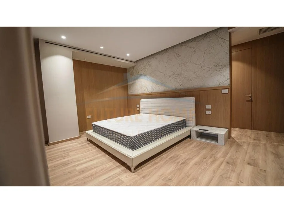 Tirane, jepet me qera Vile 2 Katshe Kati 0, 359 m² 4.000 € 