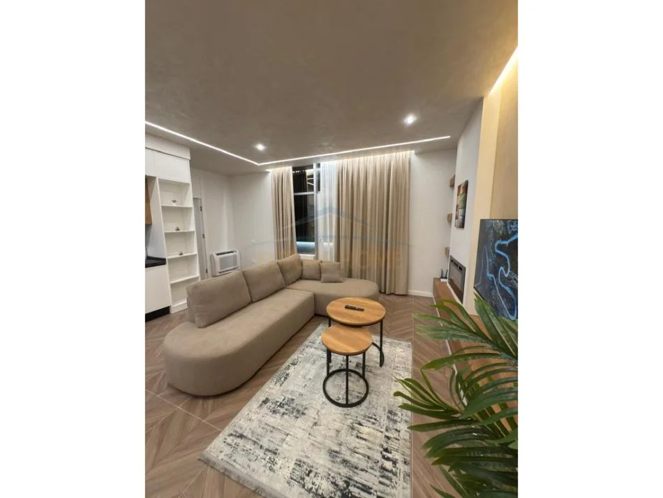 Durres, jepet me qera apartament 2+1+Ballkon , 86 m² 1.200 € (Vollga Durres)