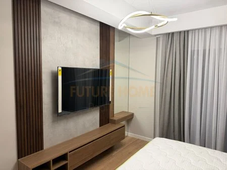 Tirane, jepet me qera apartament 3+1+Ballkon Kati 2, 145 m² 1.500 € (Kodra e diellit)