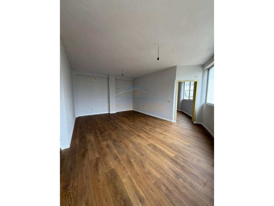 Tirane, shes apartament 1+1 Kati 2, 64 m² 84.000 € (Fresk)
