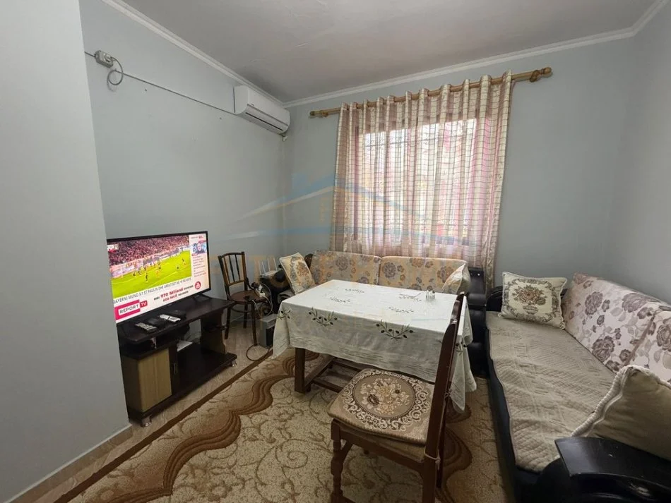 Tirane, shitet shtepi 2+1 , 111 m² 200.000 € 