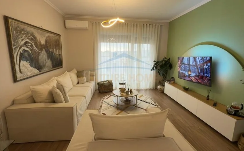 Tirane, shitet apartament 2+1 Kati 8, 105 m² 265.000 € (Rruga Jordan Misja)