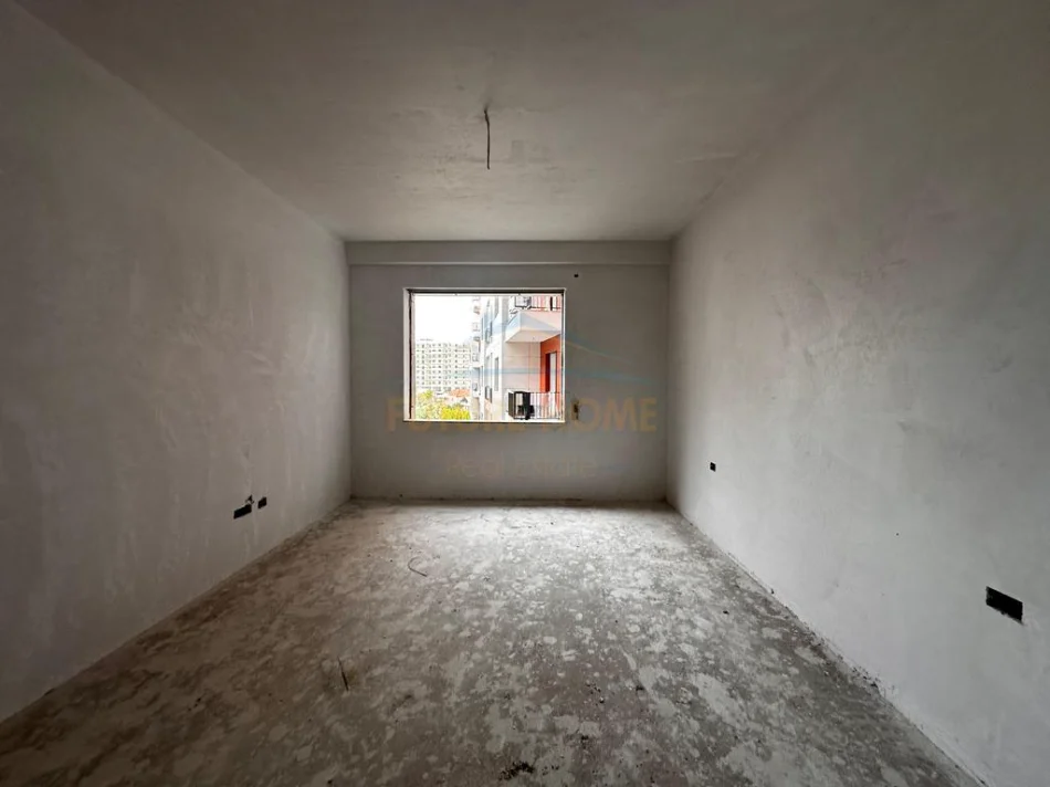Tirane, shitet apartament 2+1+2,  Kati 3, 106 m² 117.000 € (Space City, Paskuqan)