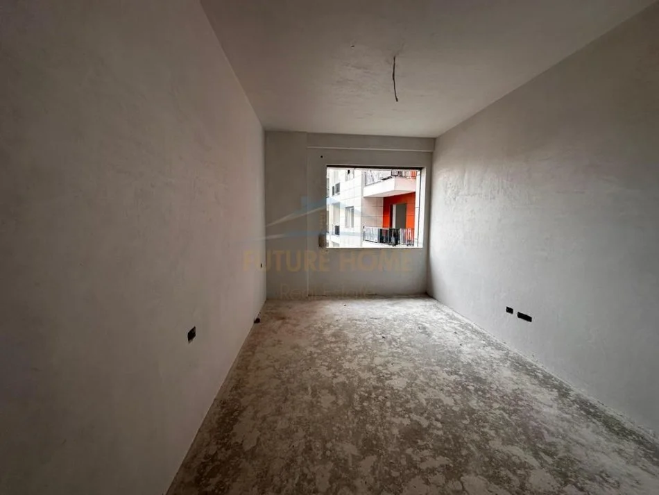 Tirane, shitet apartament 2+1 , 106 m² 117.000 € (Paskuqan)