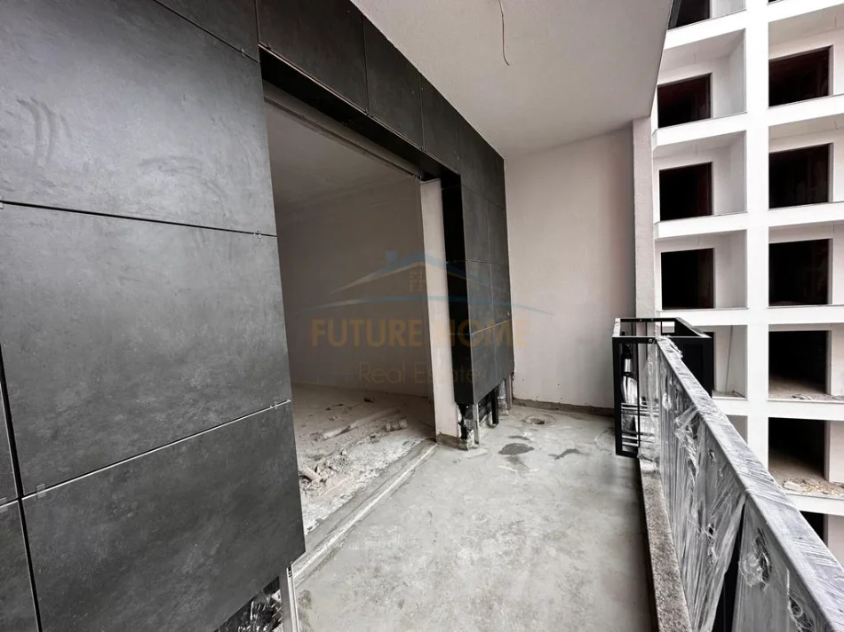 Tirane, shitet apartament 2+1+2,  Kati 3, 106 m² 117.000 € (Space City, Paskuqan)