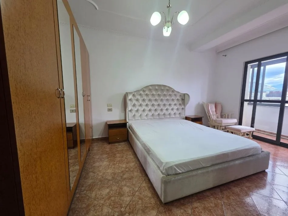Tirane, jepet me qera apartament 1+1 Kati 9, 60 m² 520 € 