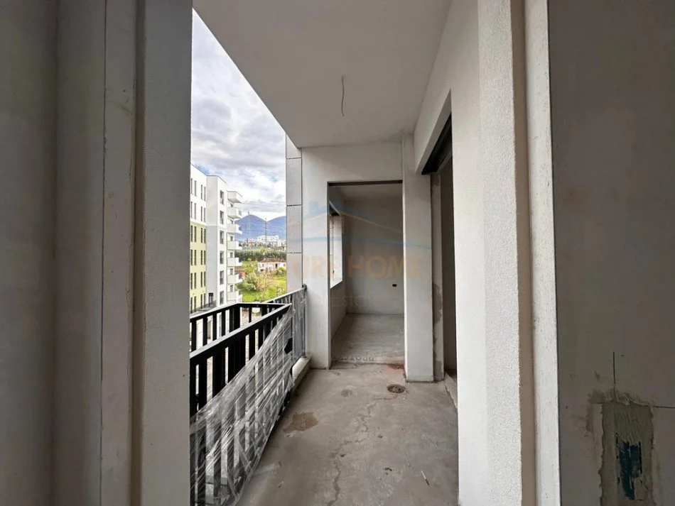 Tirane, shitet apartament 2+1 Kati 3, 93 m² 102.300 € (Paskuqan)