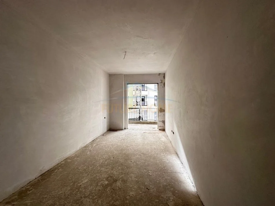 Tirane, shitet apartament 2+1 Kati 3, 93 m² 102.300 € (Paskuqan)