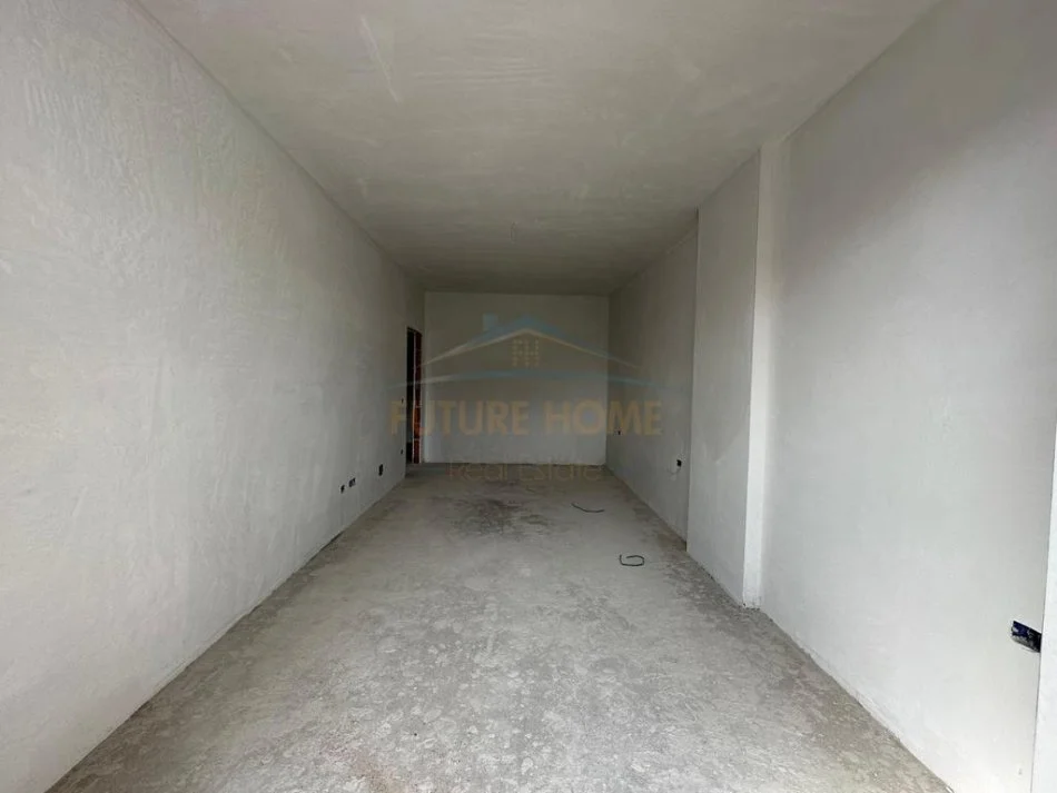 Tirane, shitet apartament 1+1 Kati 3, 81 m² 89.500 € (Paskuqan)