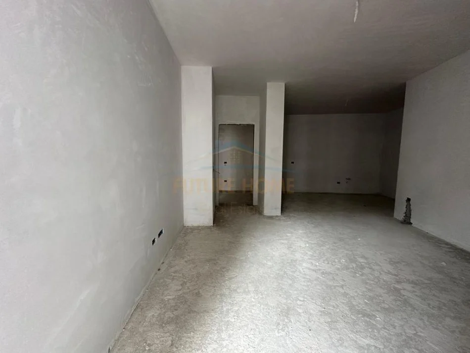 Tirane, shitet apartament 1+1 Kati 3, 73 m² 80.000 € (Paskuqan)