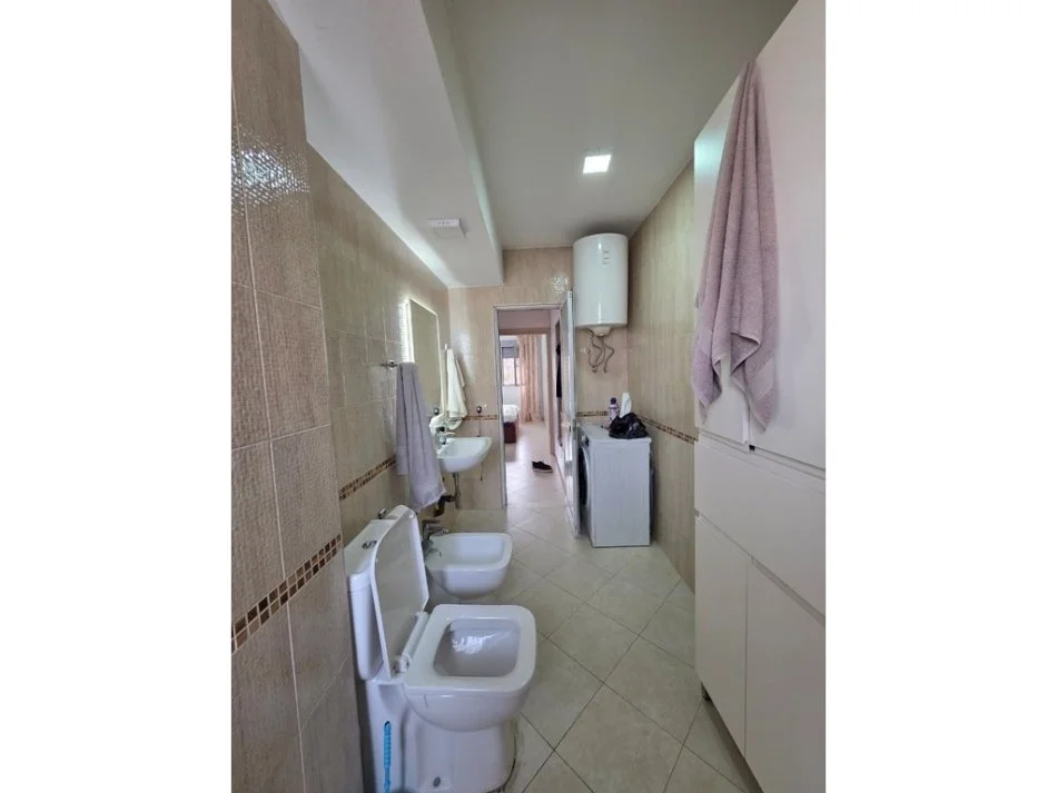 Tirane, shitet apartament 1+1 Kati 4, 54 m² 125.000 € 