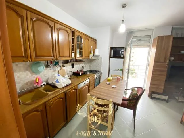 Durres, shes apartament 1+1 Kati 3, 37 m² 39.999 Euro (Shkembi Kavajes, Hotel Majestic)