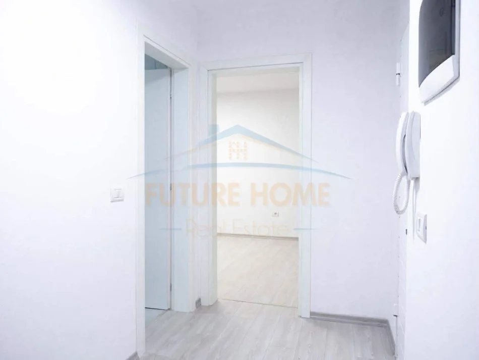 Tirane, jepet me qera apartament 2+1 Kati 6, 95 m² 900 €