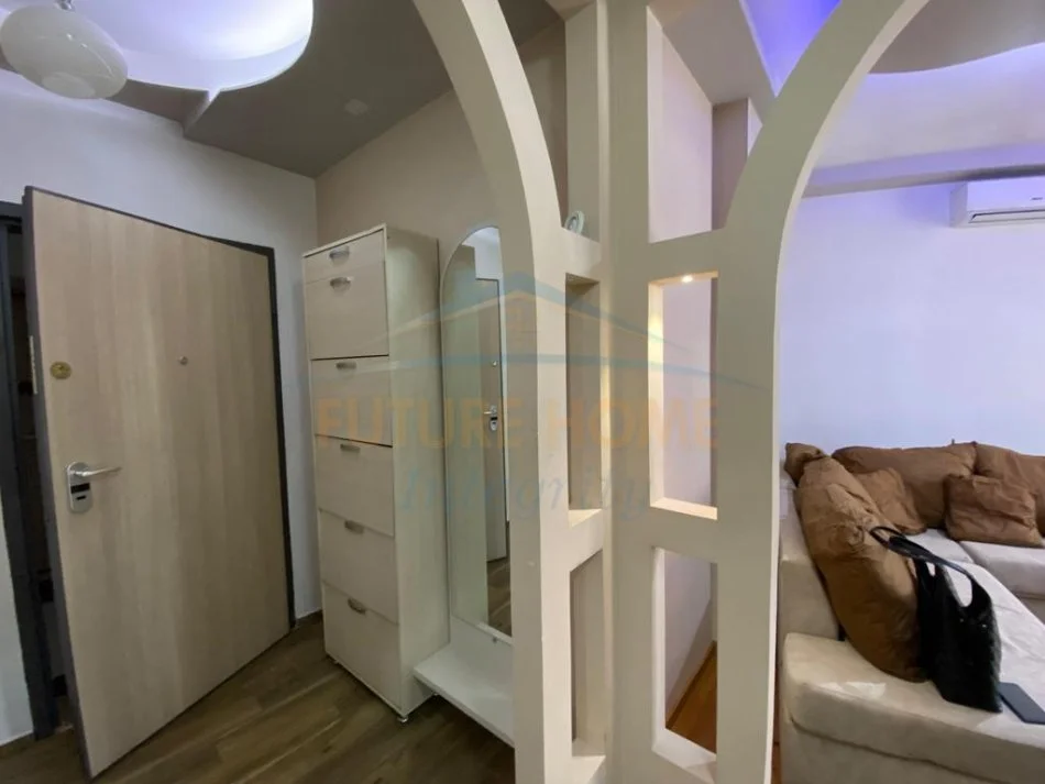 Tirane, jepet me qera apartament 1+1 Kati 4, 59 m² 623 € (Selvia, Tiranë. Apartamenti ndodhet në rrugën Haxhi Sina)