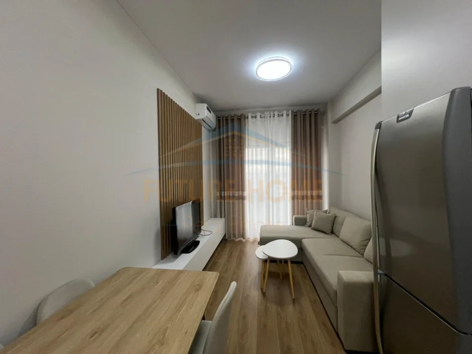 Tirane, jepet me qera apartament 1+1 Kati 3, 54 m² 350 € 