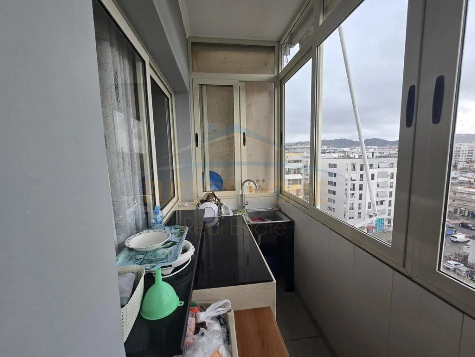 Tirane, shitet apartament 2+1 Kati 8, 104 m² 160.000 € (Unaza e Re)