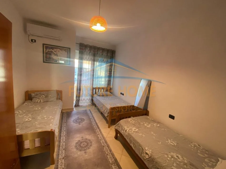 Tirane, jepet me qera apartament 2+1 Kati 7, 88 m² 720 € (Rruga "Hoxha Tahsim , tek Pazari i ri)