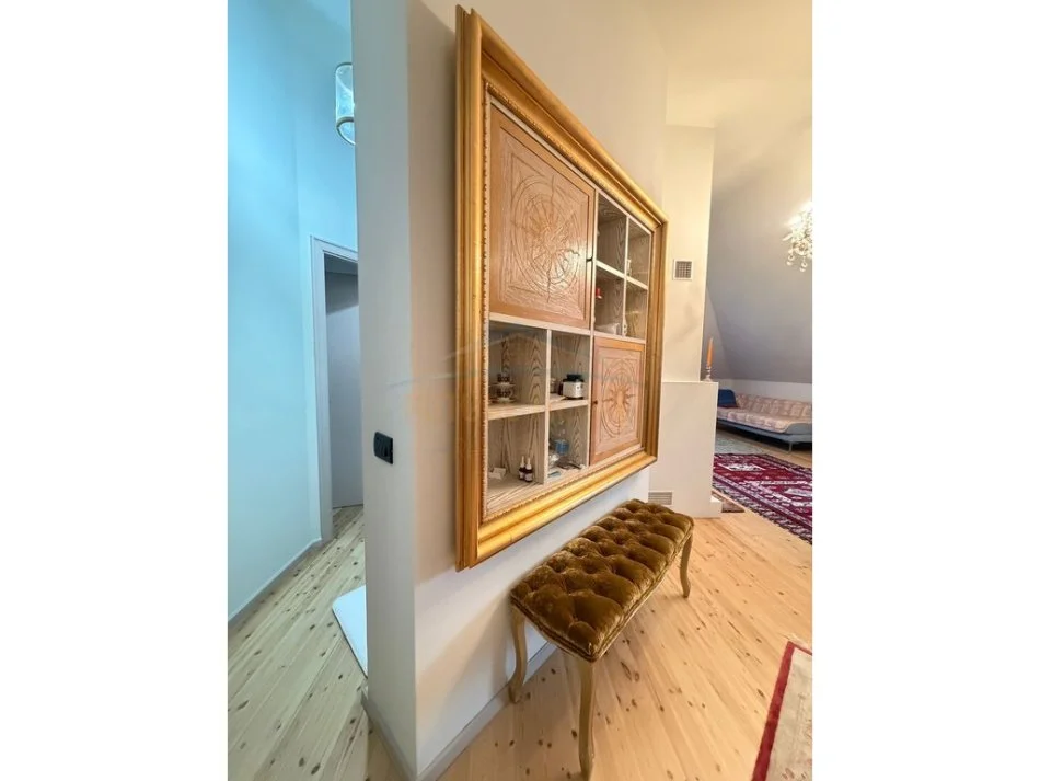 Tirane, shitet apartament 2+1 Kati 5, 320 m² 640.000 € (Komuna e Parisit)