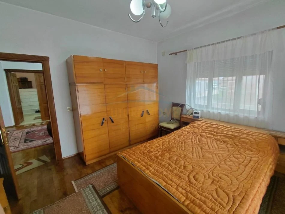 Pogradec, shitet shtepi 2+1+Ballkon Kati 2, 1.601 m² 170.000 € (Vërdovë)