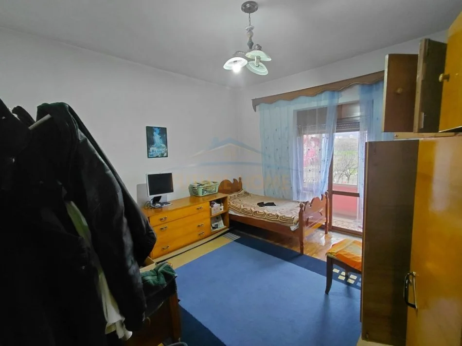 Pogradec, shitet shtepi 2+1+Ballkon Kati 2, 1.601 m² 170.000 € (Vërdovë)