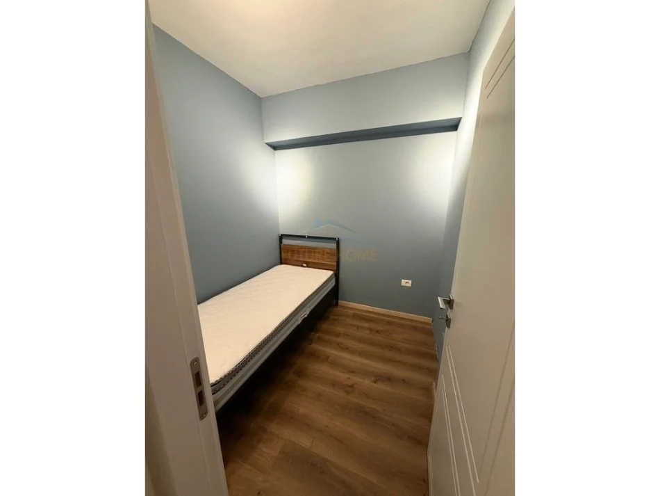 Tirane, jepet me qera apartament 2+1 Kati 5, 73 m² 500 € 