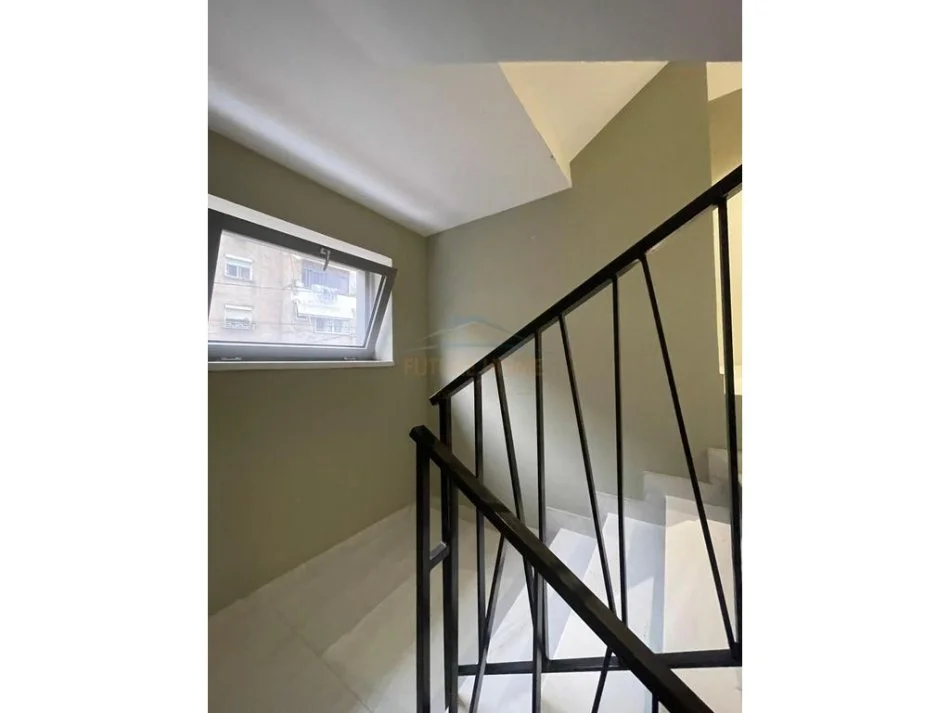 Tirane, shitet apartament 1+1 Kati 1, 64 m² 165.000 € (Rruga Dervish Hekali, Shkolla e Kuqe, Tiranë)