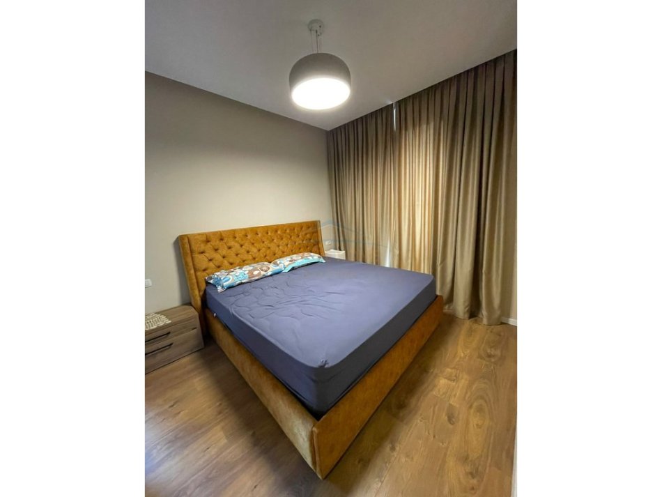 Tirane, jap me qera apartament 2+1 Kati 5, 110 m² 1.000 € (Rruga Bardhyl)