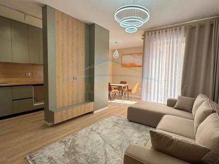 Tirane, shitet apartament 2+1 Kati 3, 101 m² 168.000 € 