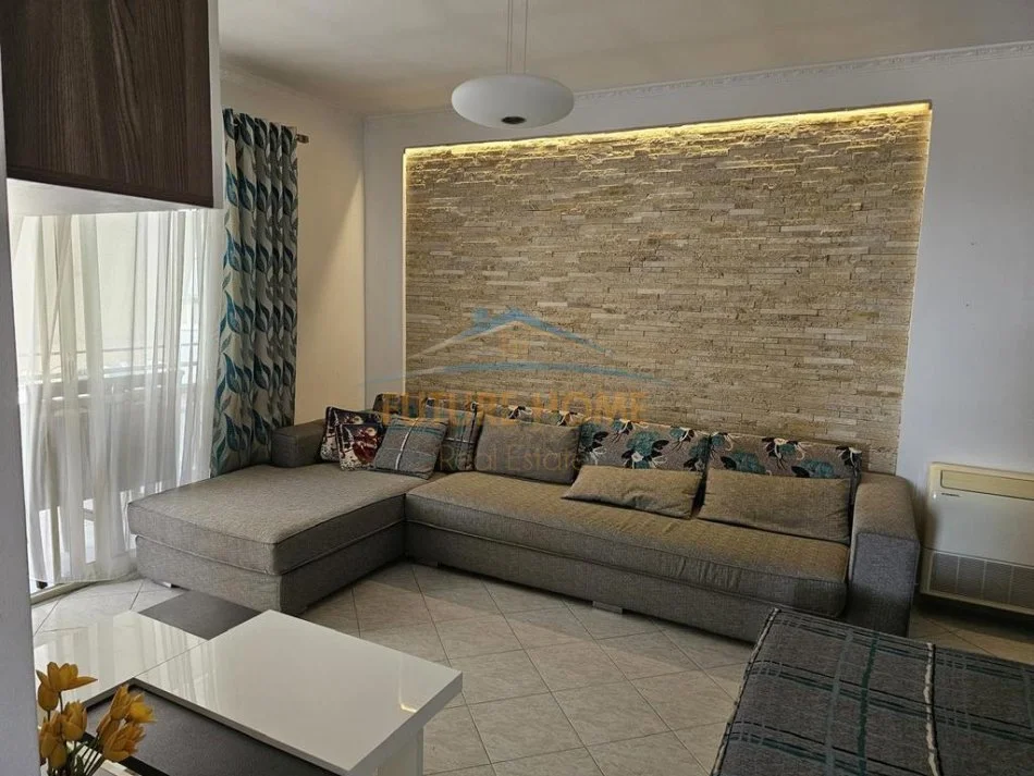 Tirane, shitet ME KREDI apartament 2+1+2 Kati 4, 100 m² 140.000 € (SHKOZE)