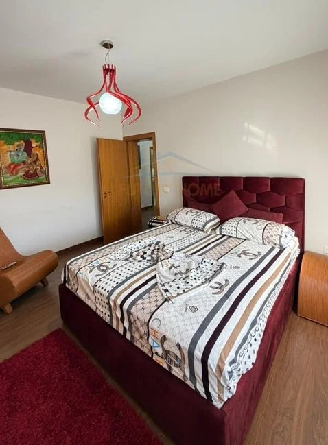 Shitet, Apartament 1+1, Ambasada Amerikane, Rruga e Elbasanit, Tiranë
