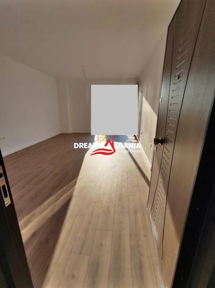 Tirane, shitet apartament 1+1 Kati 4, 63 m² 83.000 € (midis Freskut dhe Shkozes)