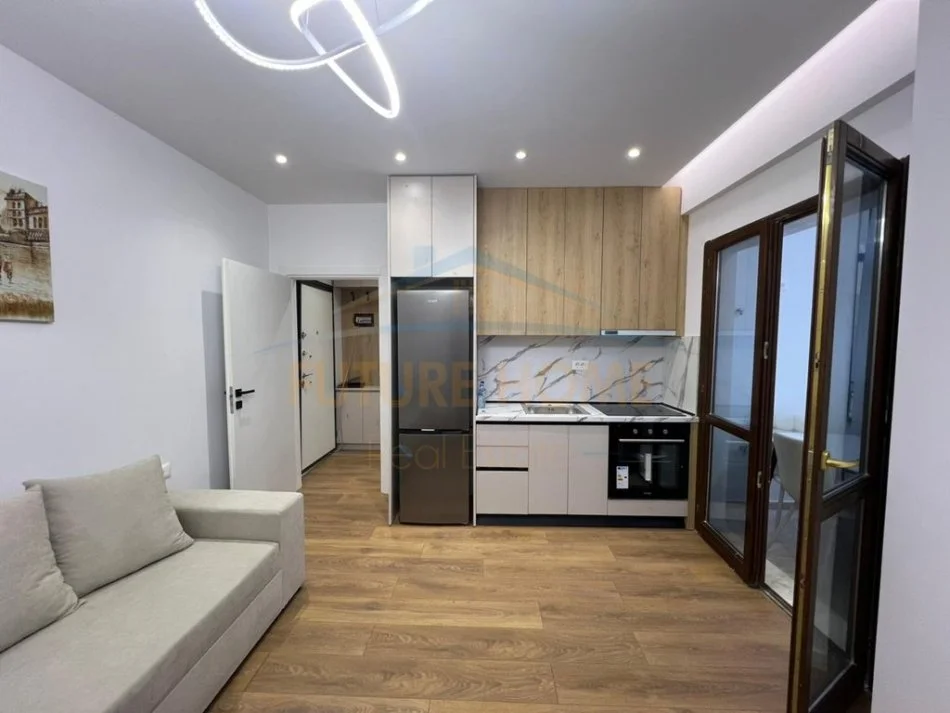 Tirane, shitet apartament 1+1+Ballkon Kati 2, 45 m² 140.000 € (KOMUNA E PARISIT)